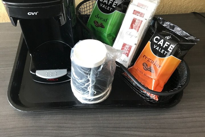 Breakfast/Coffee Service 12 of 13