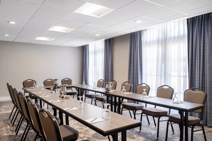Crowne Plaza Phoenix - Chandler Golf Resort by IHG