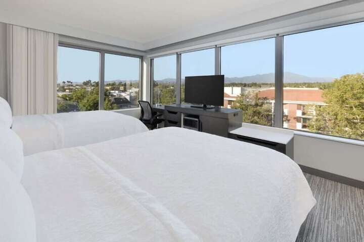 Hampton Inn by Hilton Irvine Spectrum / Lake Forest