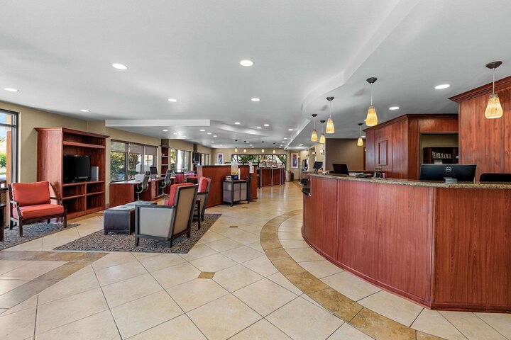Comfort Suites Vacaville-Napa Valley Area