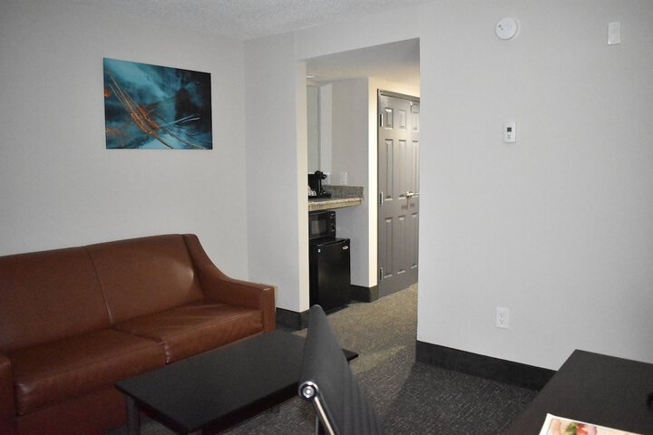 Room 13 of 60