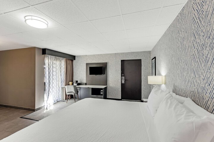 Room 42 of 56