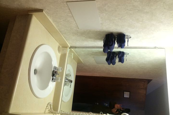 Room 19 of 32