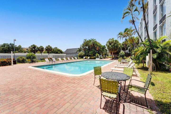 Pool 8 of 64