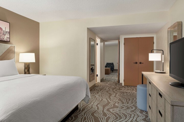 Room 7 of 44