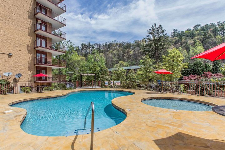 Pool 7 of 28