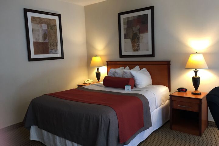 Room 25 of 33
