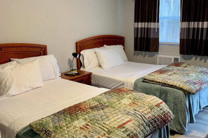Room 10 of 38
