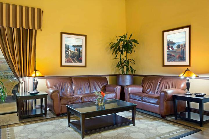 Hotel Interior 4 of 15