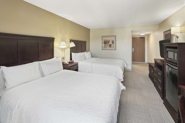 Room 28 of 44