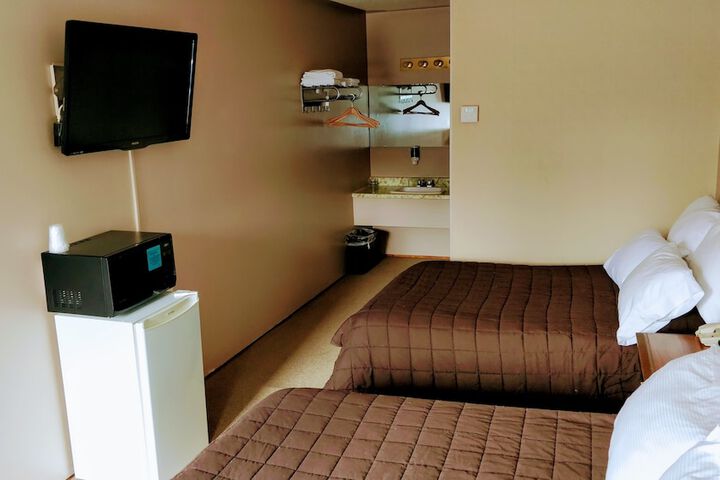 Room 35 of 41