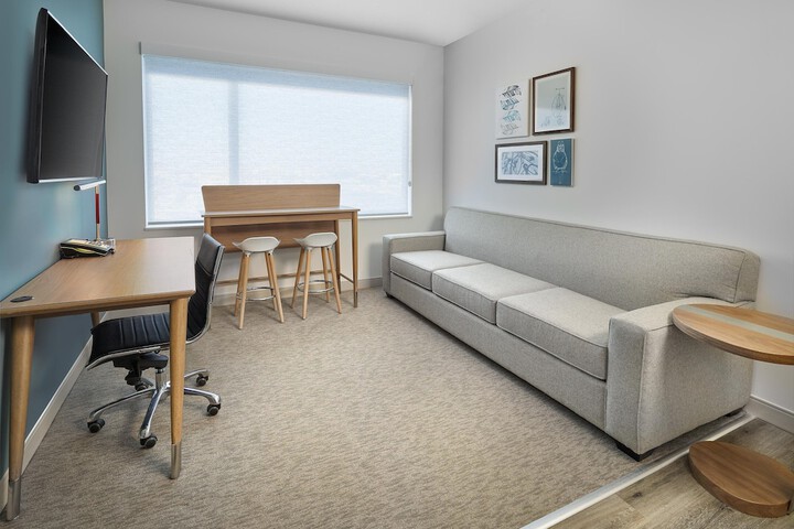 Room 15 of 30