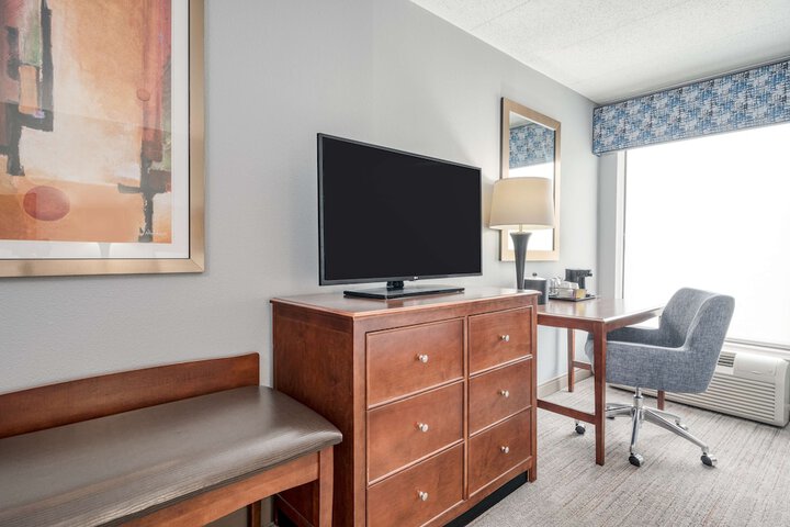 Room 54 of 68