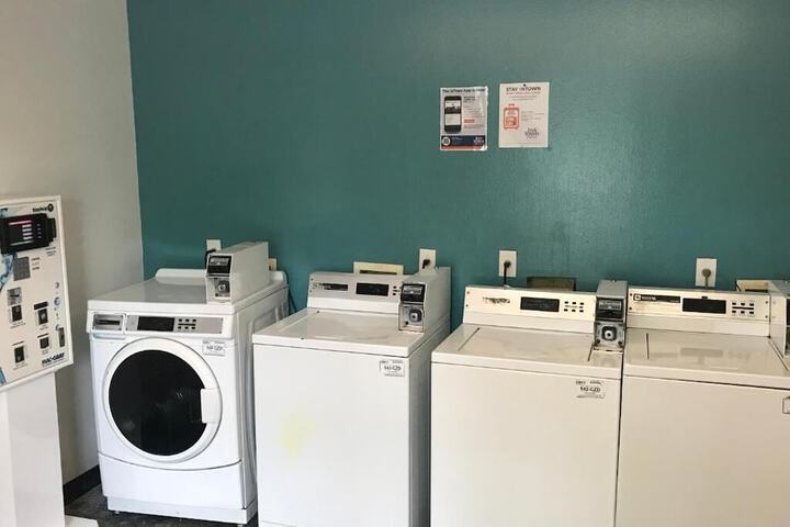 Laundry 17 of 17