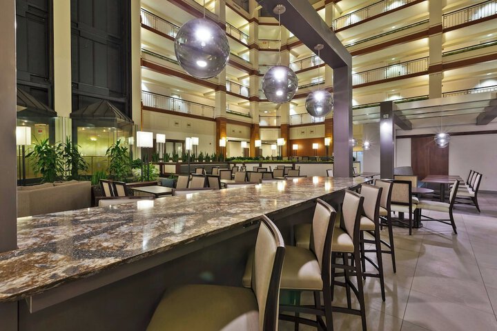 Hotel Auburn Hills