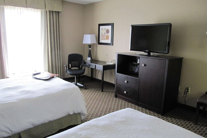 Room 17 of 37