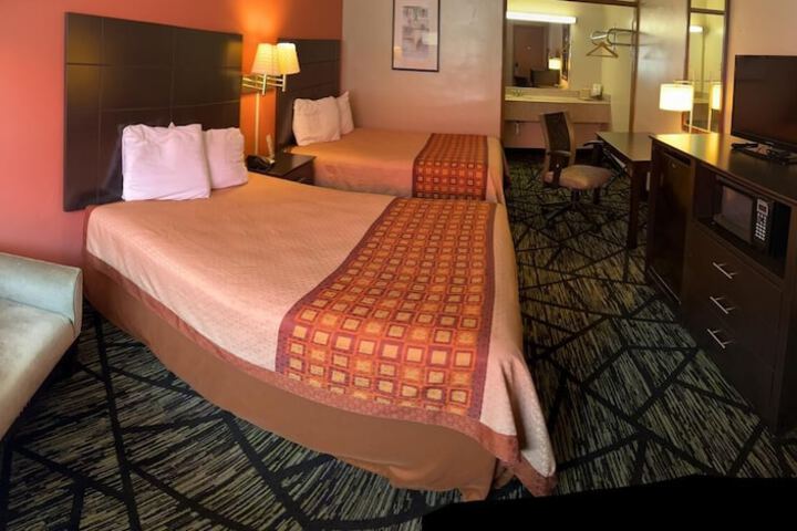 Room 13 of 14