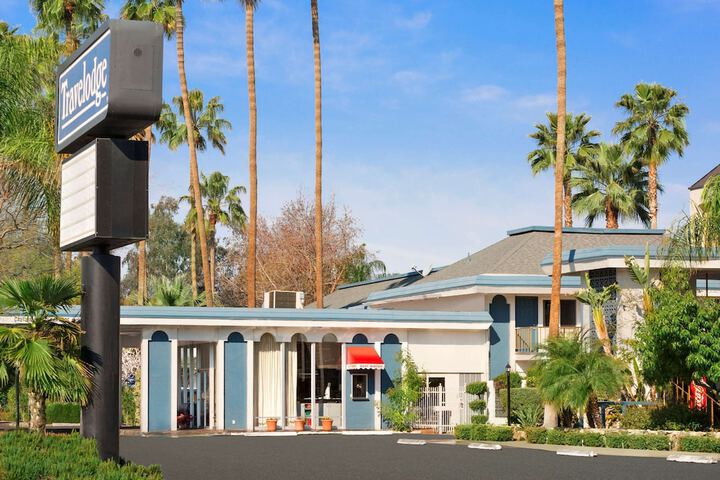 Hotel 2 of 18