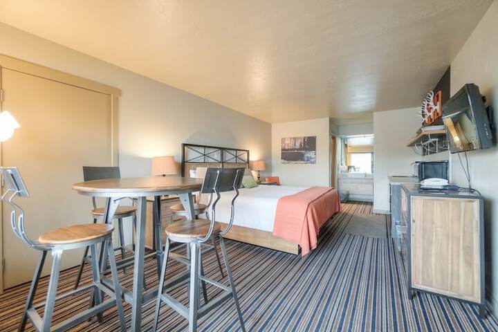 Room 18 of 47