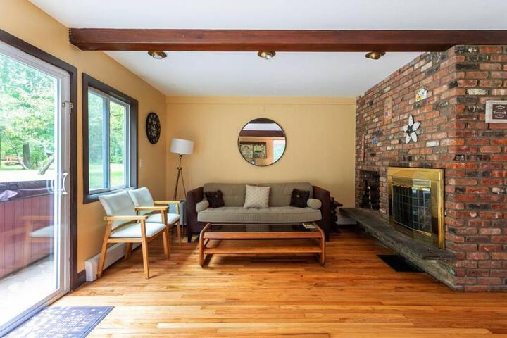 Sunset Estate in the Catskills