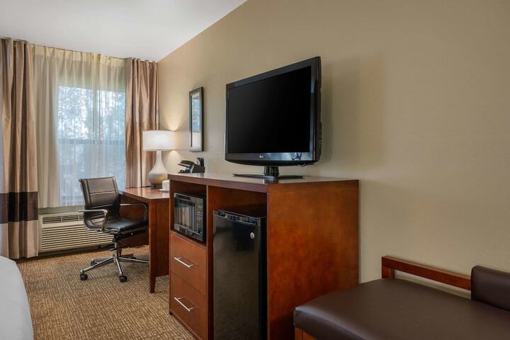 Room 27 of 36