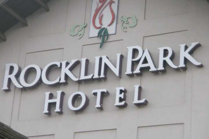 Hotel 7 of 50