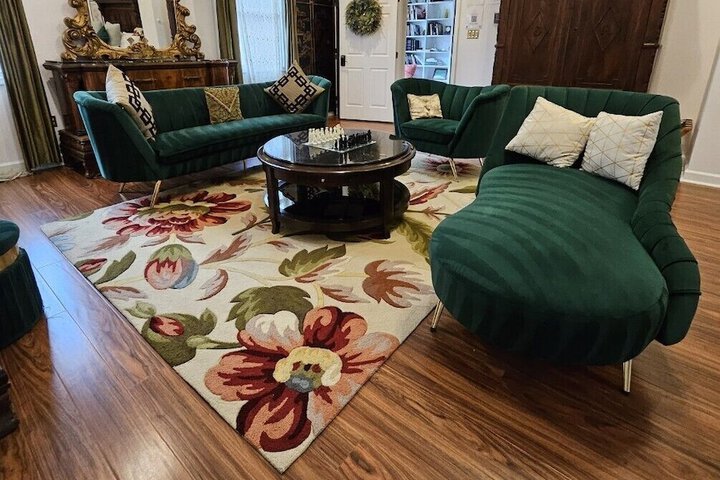 Stone Manor Boutique Inn