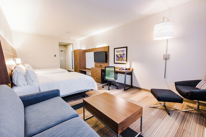 Room 47 of 74