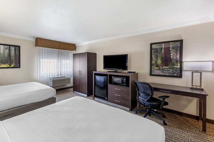 Room 14 of 34