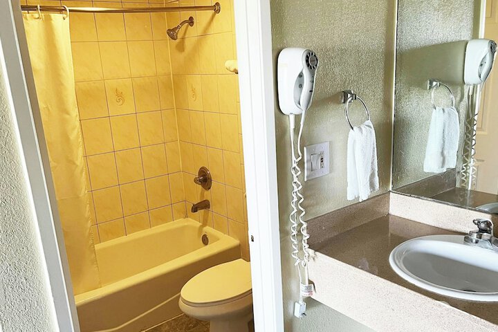 Rivera Inn & Suites Motel Pico Rivera