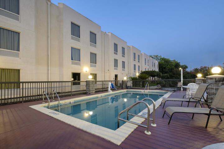 Pool 3 of 29