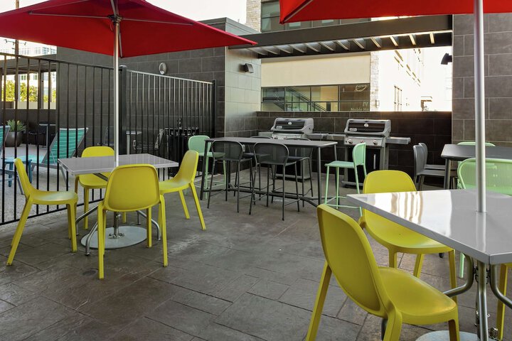 Terrace/Patio 22 of 23