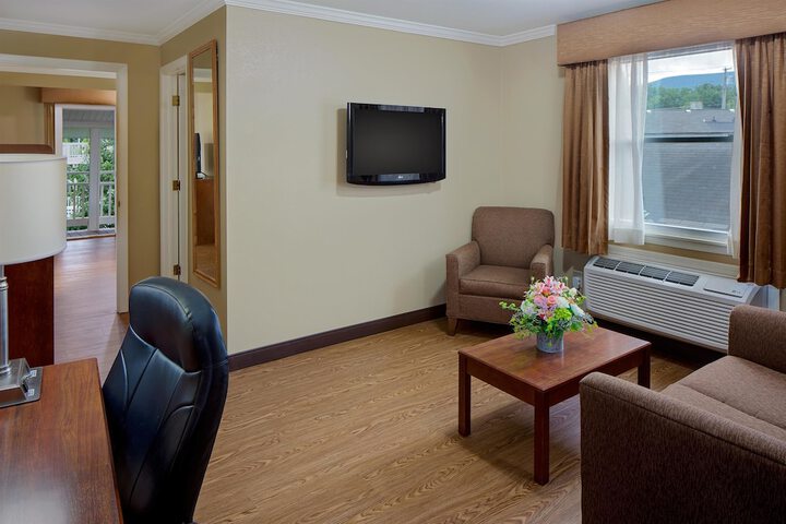 New Englander Inn Bennington
