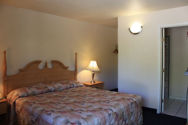 Room 22 of 43