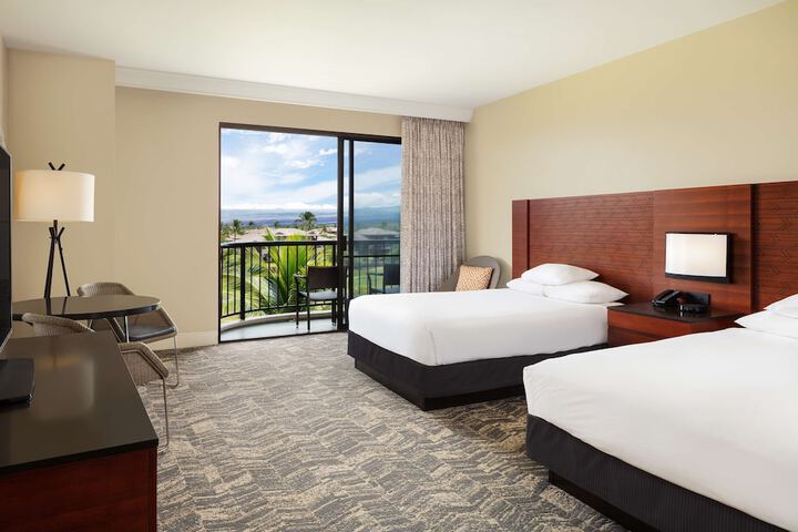 Room 90 of 405