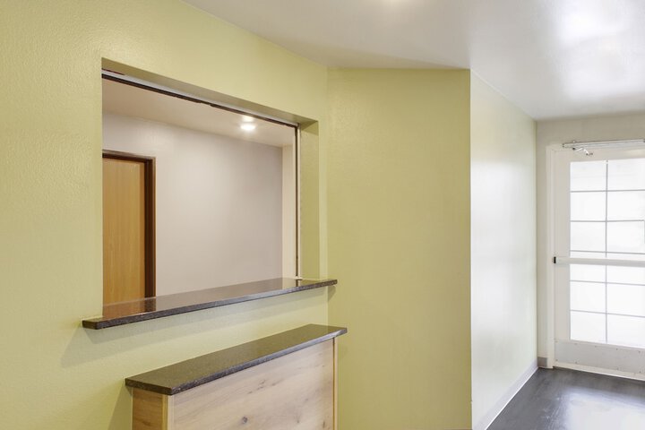 WoodSpring Suites College Station