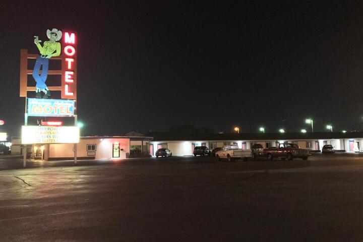 Western Holiday Motel