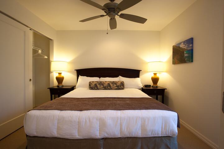Room 5 of 10