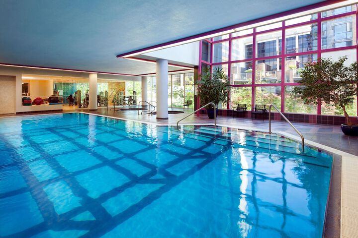Sheraton Vancouver Wall Centre