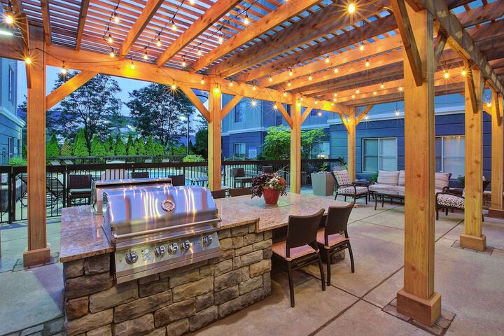 Terrace/Patio 32 of 33