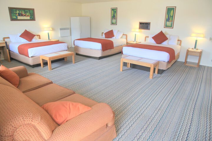 Room 30 of 38