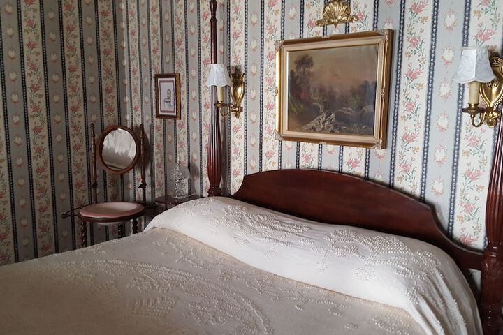 Room 16 of 51