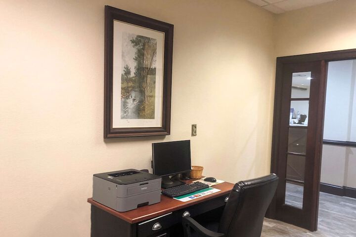 Business Center 44 of 44