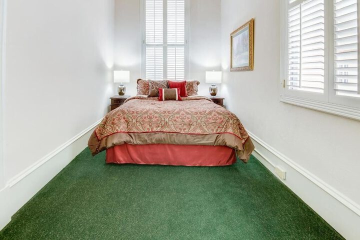 Room 22 of 40