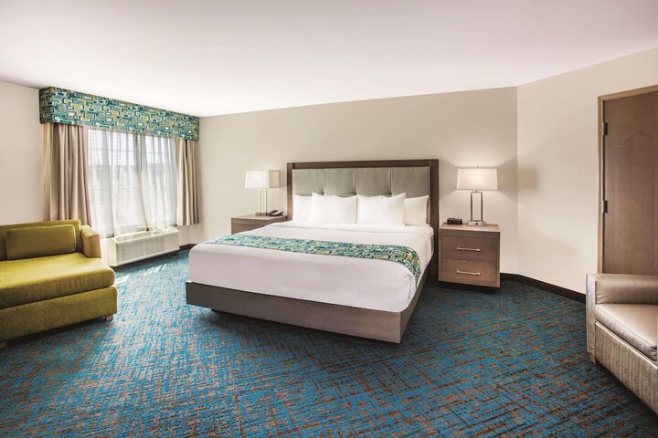 La Quinta Inn & Suites by Wyndham St. Paul-Woodbury