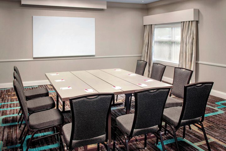 Residence Inn by Marriott Newark Elizabeth / Liberty International Airport