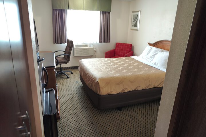 Room 20 of 27