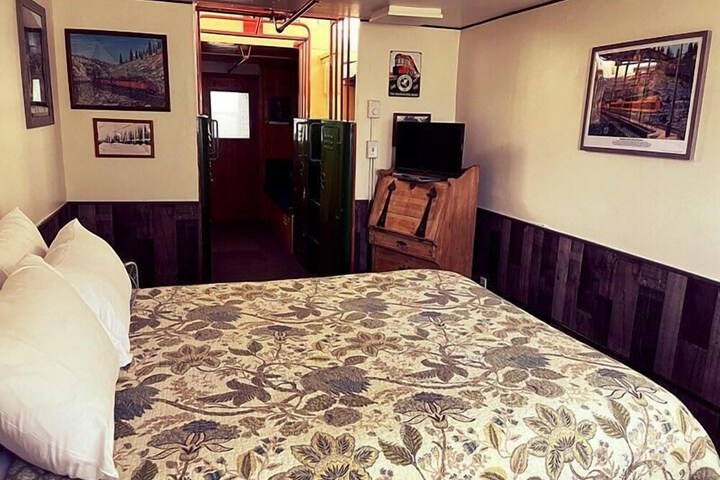 Iron Horse Inn Bed & Breakfast