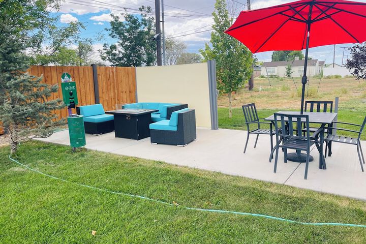 Blue Sage Inn & Suites