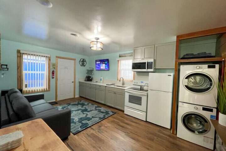 The Anchorage Motel